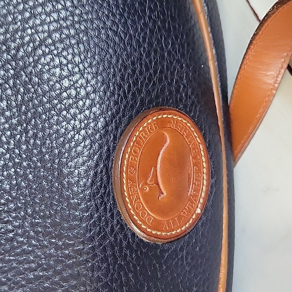 Dooney & Bourke Black and Brown Shoulder Bag Crescent Hobo Real Leather Vintage - Picture 6 of 15